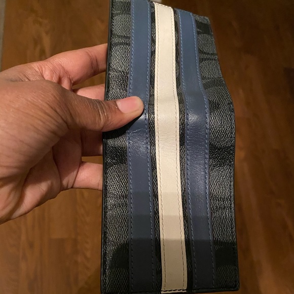 Coach Slim Bill Wallet - Picture 5 of 5